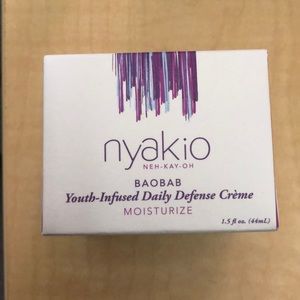 NEW // Baobab Youth Infused Daily Defense Crème
